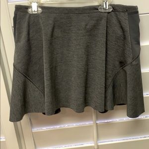 Athleta golf/tennis skort.  13.5”